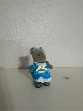 Vintage Sylvanian Families Thistlethorn Grey Mouse  with new outfit
